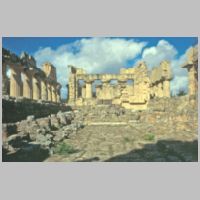 Temple of Zeus, Cyrene, photo MM, Wikipedia.jpg